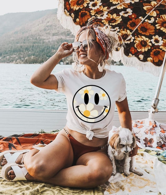 Daisy Smiley Print Tee