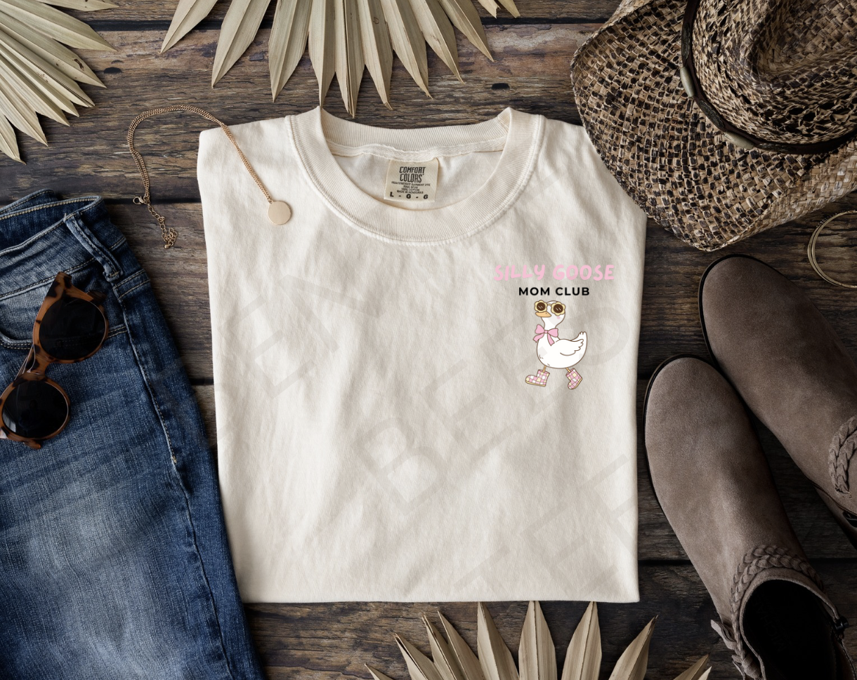 Silly Goose Mom Print Tee